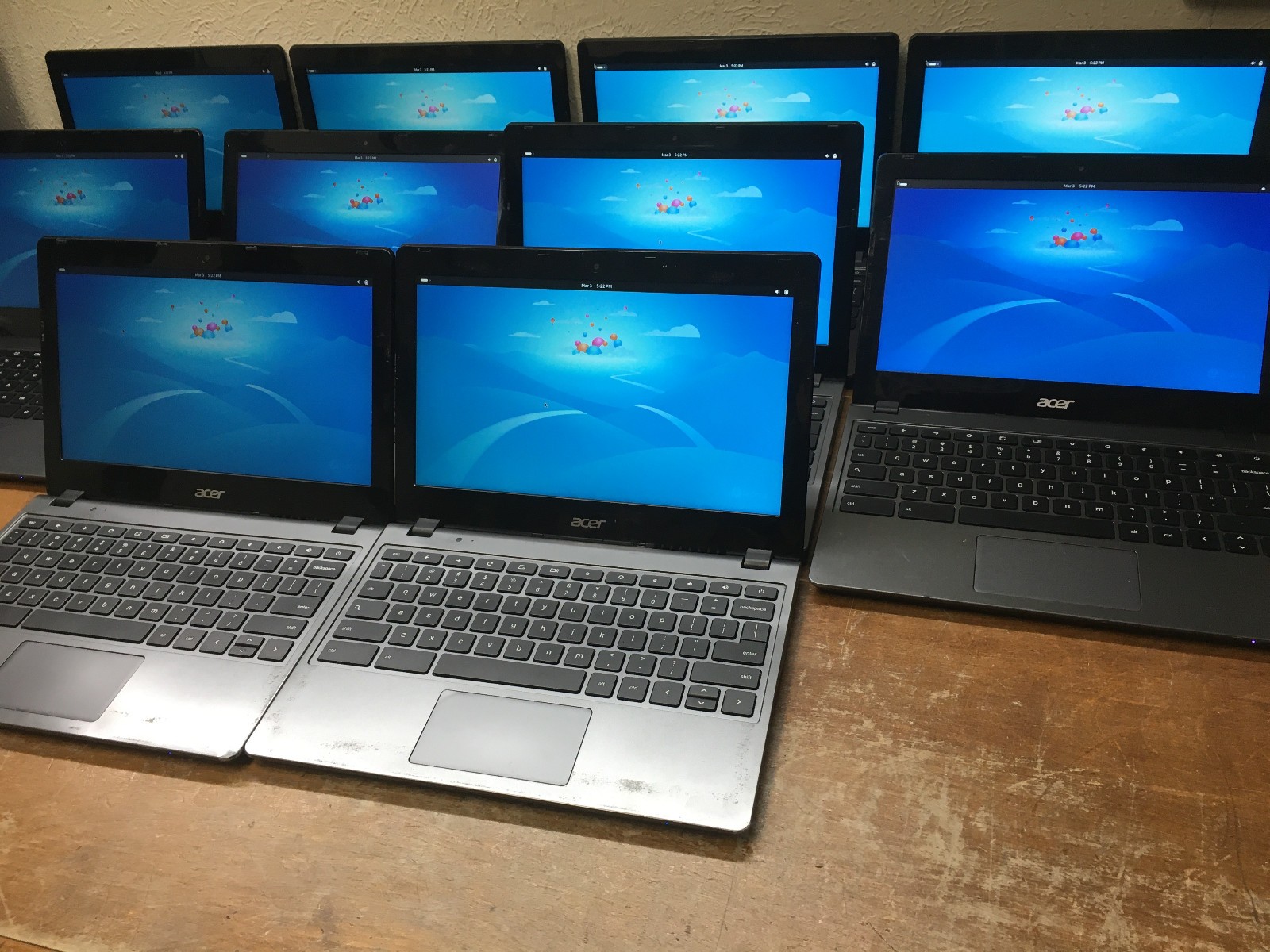10x – Linux Fedora 41 Acer Laptops 11.6″ Intel 1.40GHz 2955U 2GB DDR3 16GB SSD