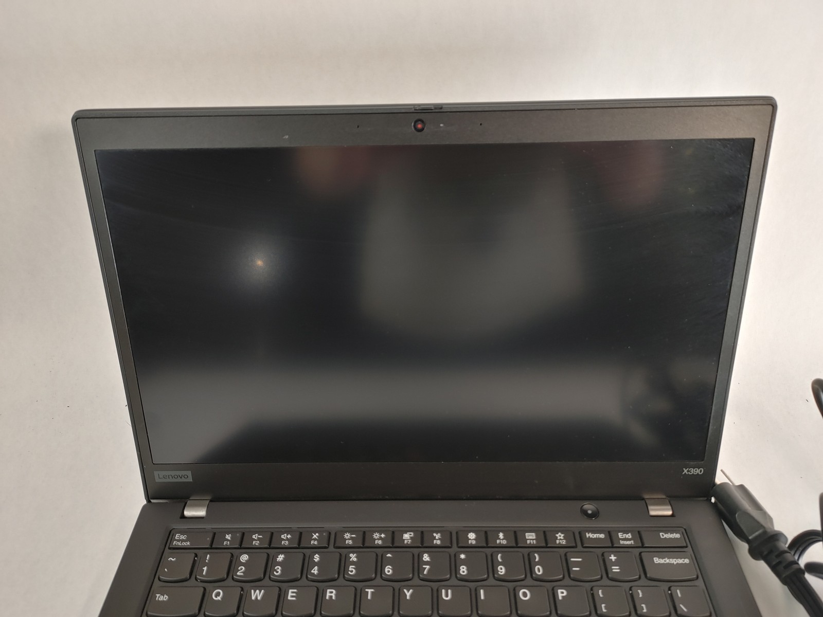 Lenovo ThinkPad X390 Core i5-10210U 1.60 GHz 8 GB DDR4 256 GB M.2 Windows 11 Pro