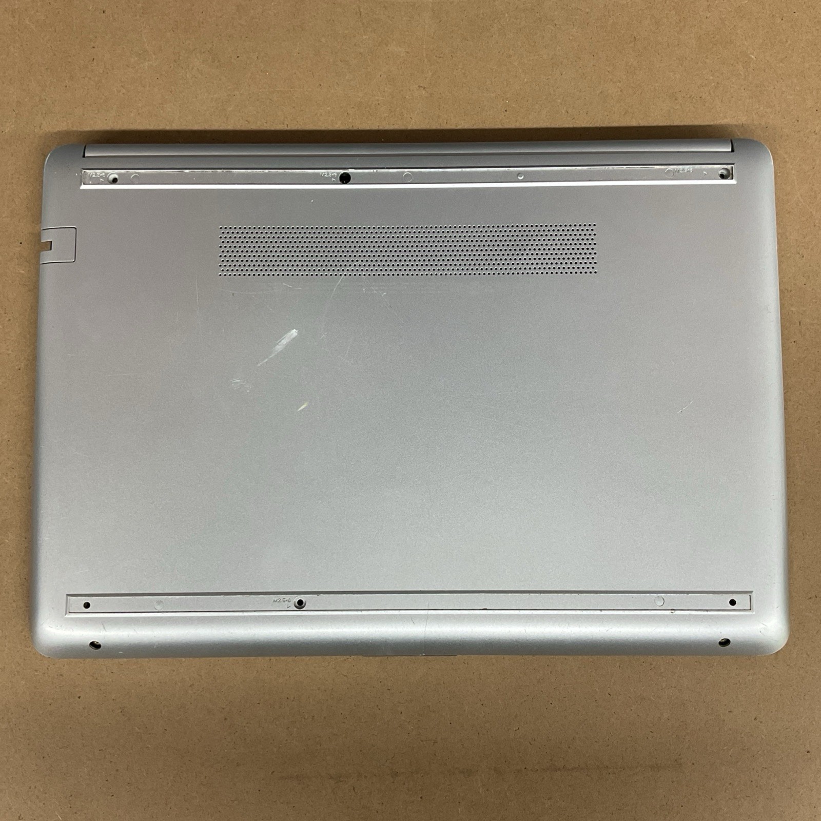 HP Model 14-dk0731ms Laptop – Missing Bottoms Screws Untested / Broken