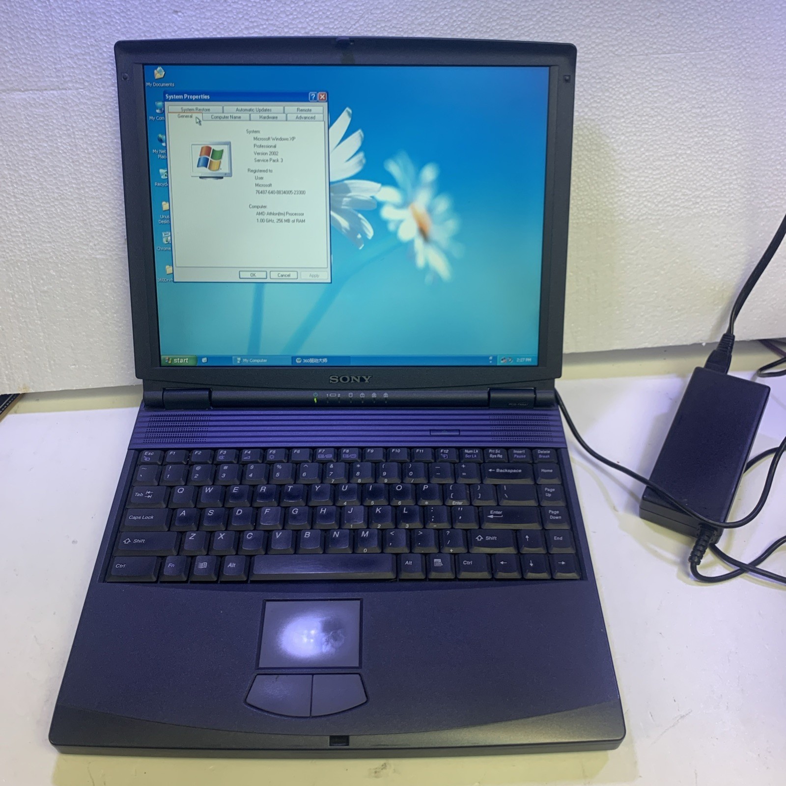 Sony Vaio PCG-9B3L AMD Athlon 4 1000MHz 256MB RAM 20GB HD Windows XP SP3