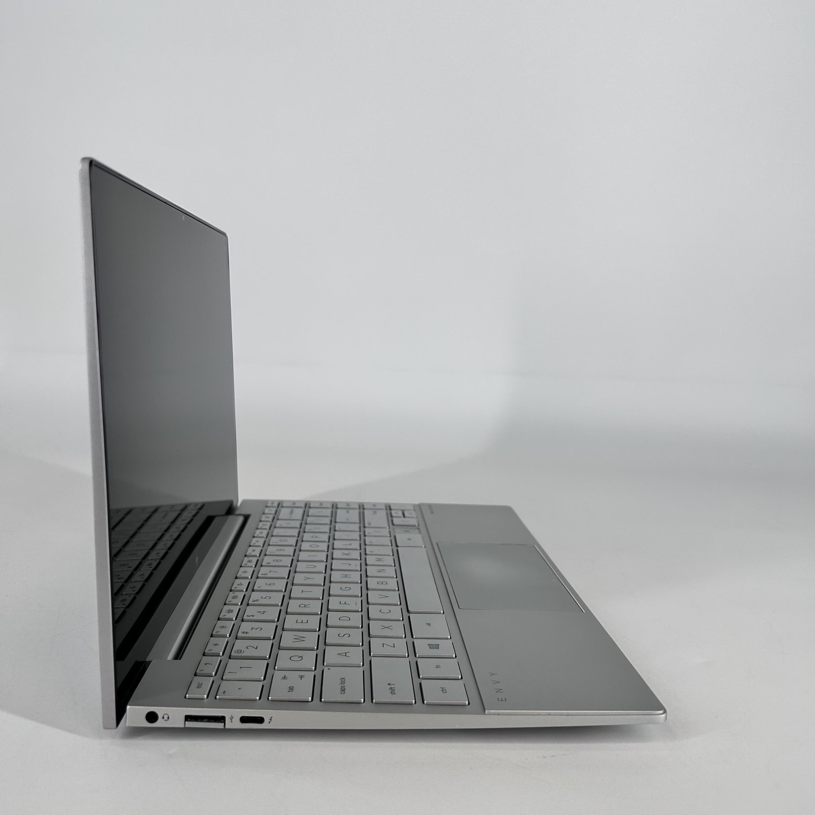 HP Envy 13 Silver FHD i7-1165G7 2.80GHz 16GB RAM 512GB SSD Good – Loose Keys