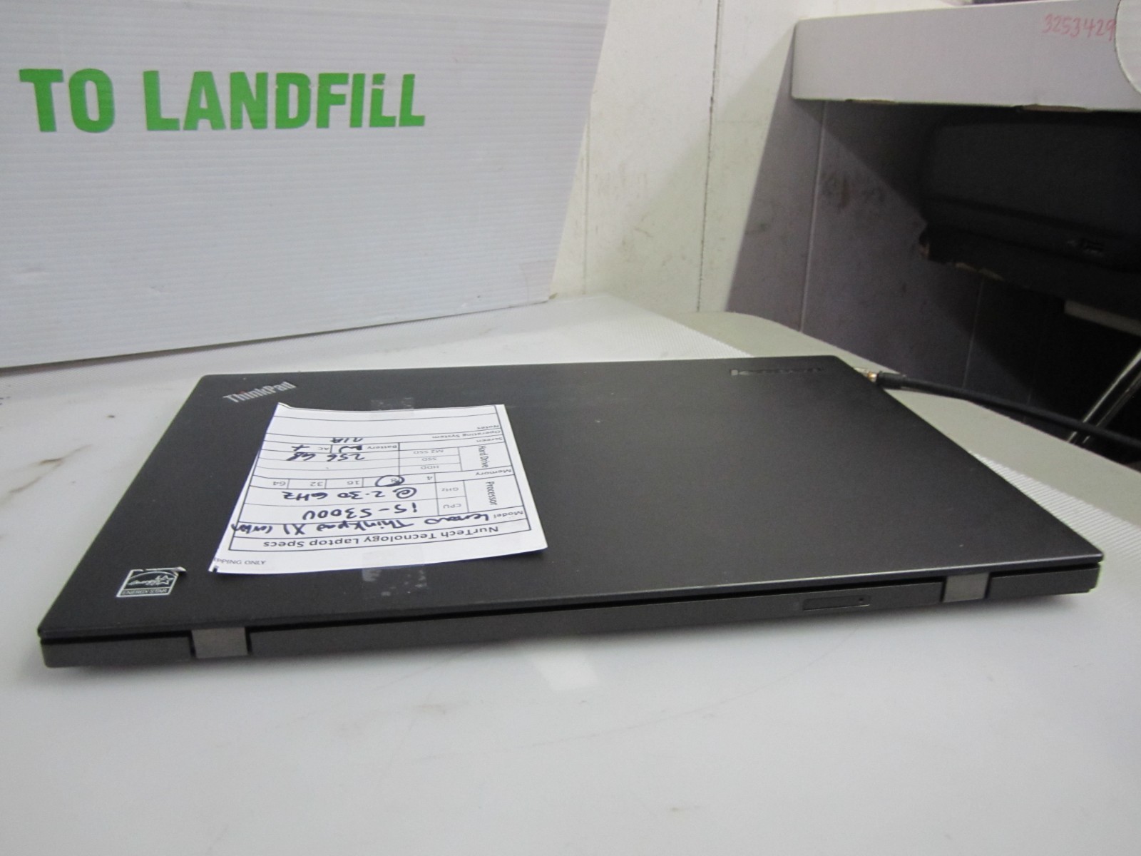 Lenovo ThinkPad X1 Carbon 2.30Ghz i5-5300U 8GB 256GB M2SSD Laptop w/ AC [NO OS]