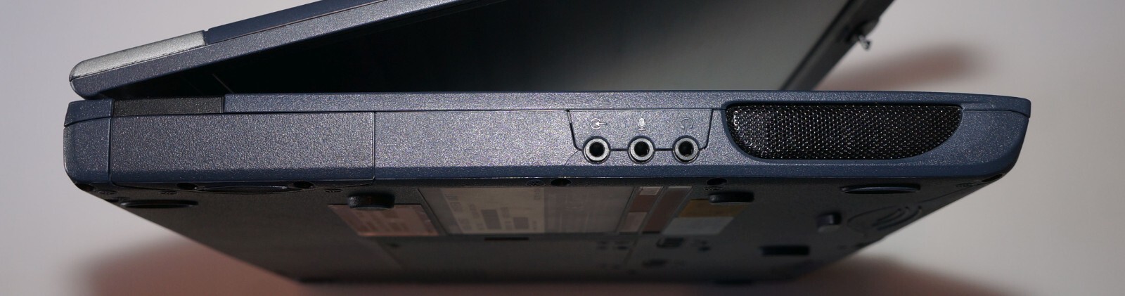 Toshiba Satellite 1000-S157 30GB HDD, 768MB RAM, Celeron 1GHZ READ