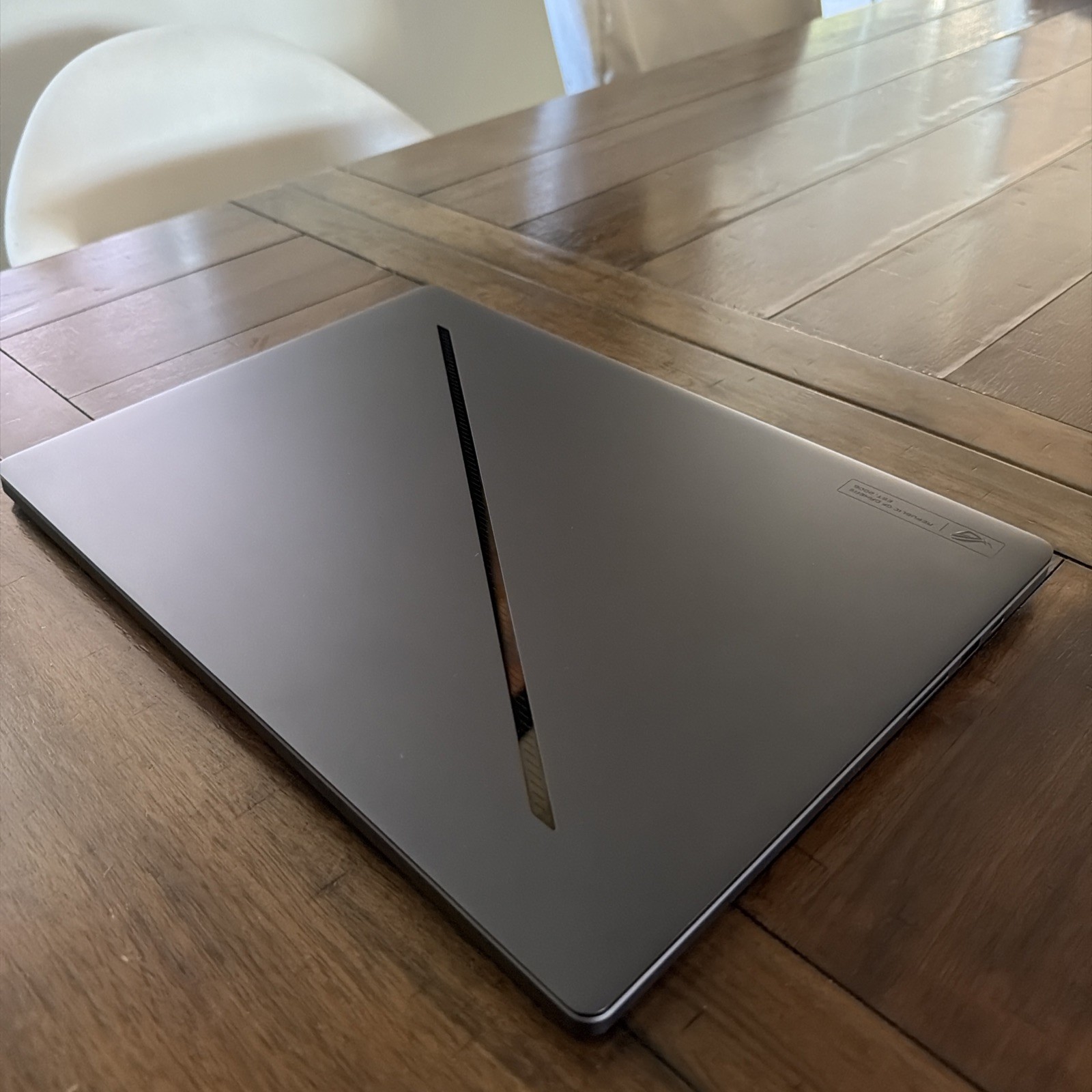 2025 ROG Zephyrus G16 16″ 2.5K OLED 240Hz/2 TB/RTX 5070/Intel 9 285H