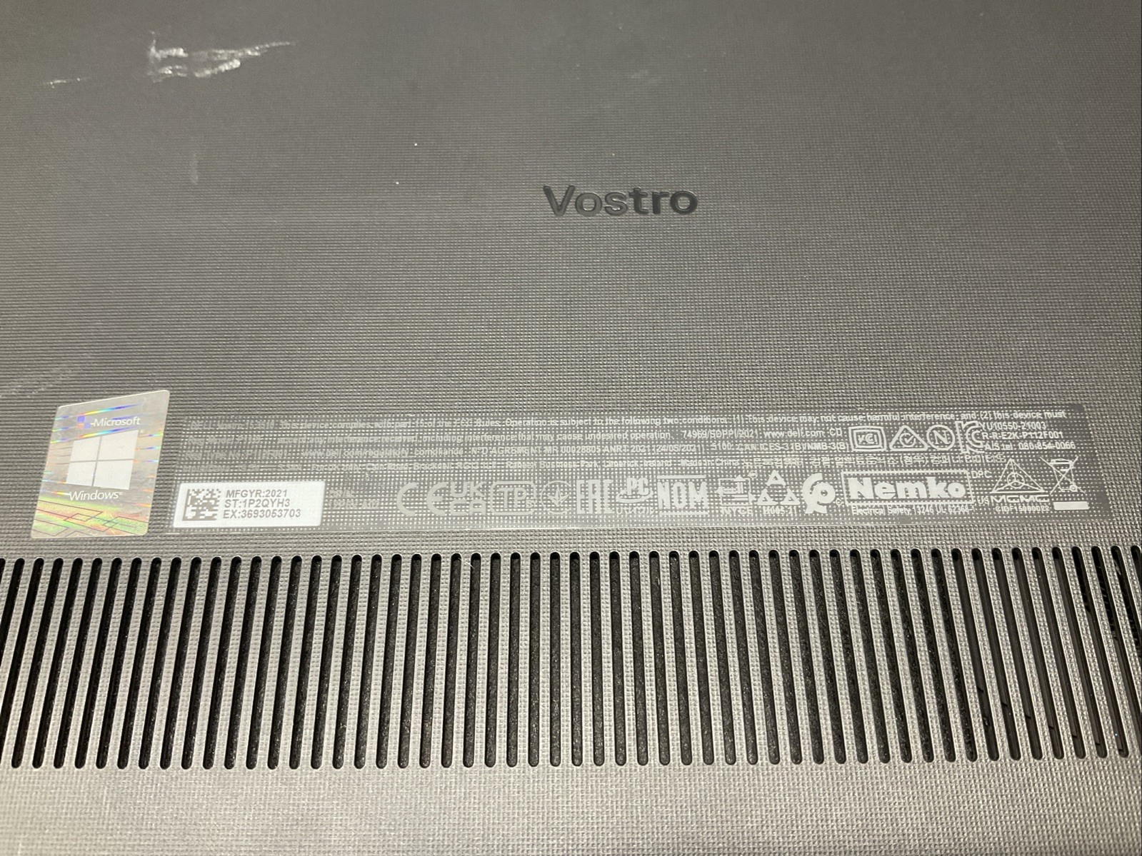 Dell Vostro 15 3510 / Intel Core i5 11th Gen / BIOS Unlocked / Parts Repair / O5