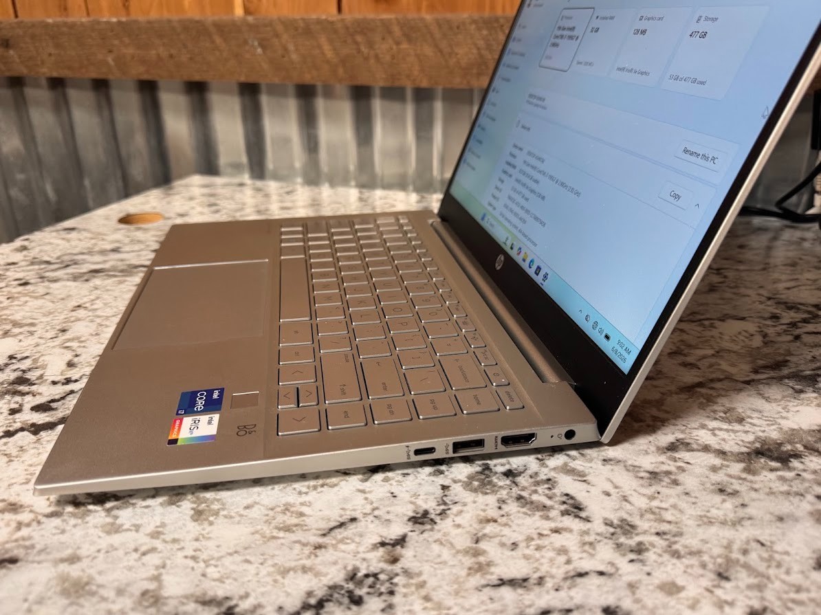 HP Pavilion 14-dv1097nr 14″ Laptop i7-1195G7 2.9GHz 32GB DDR4 500GB NVMe Win 11p
