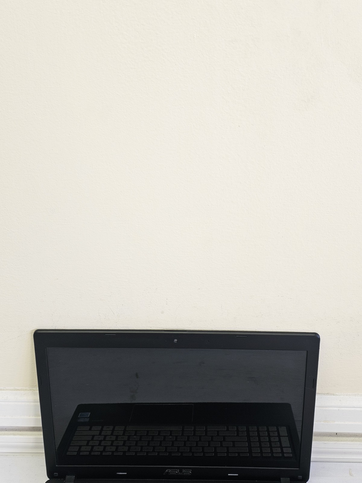 ASUS Q500A Laptop – Intel i5-3230M – 6GB RAM – 500GB HDD – Windows 10 – Read