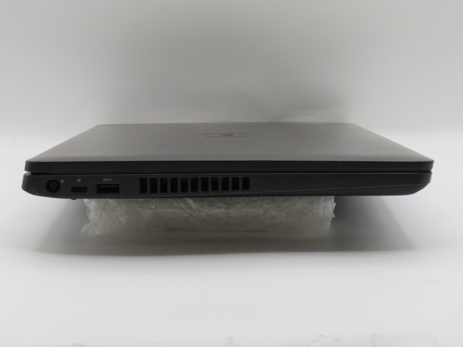 Dell Latitude 5500 i5-8265U @ 1.6GHz 8GB DDR4 512GB m2 15.6″ Win 11