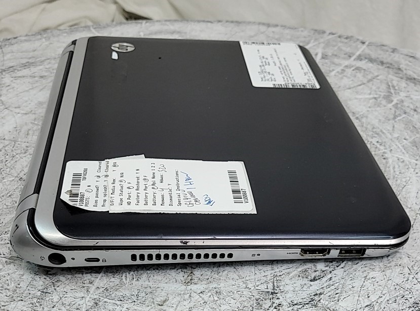 HP 3125 D3H53UT#ABA Laptop AMD E1-1500 APU WITH RADEON HD 4GB 320GB SEE NOTES