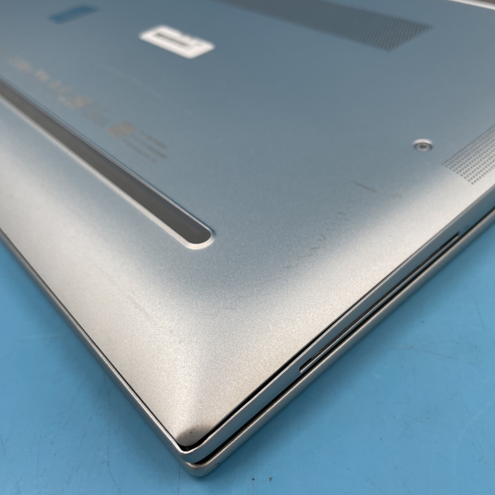 HP EliteBook 840 G11 | Ultra 5 135U | 32GB RAM | 512GB SSD | NO OS | 88% BATTERY