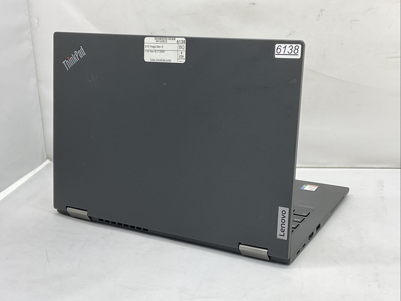 Lenovo ThinkPad X13 Yoga Gen 2 – i5-1135G7 – 8GB, 256GB, Touch, Windows 11 + ADP