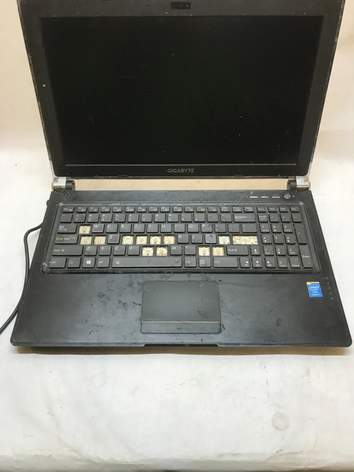 Gigabyte P25 15″ Intel Core i7-4700MQ 4GB RAM NO HDD/OS For Parts READ AS IS -DW