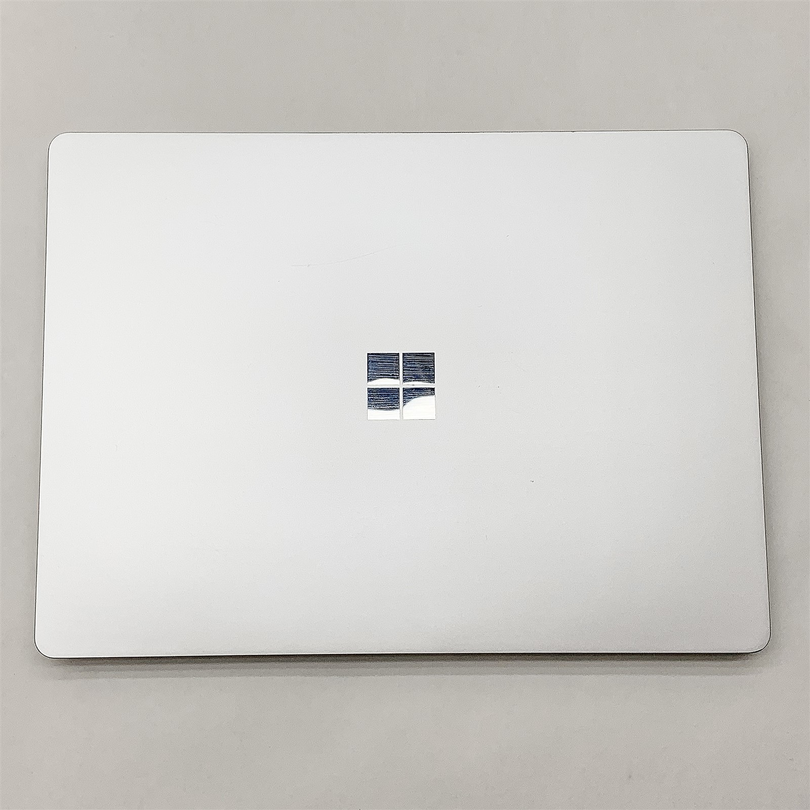 Microsoft Surface Laptop Go Intel i5 1035G1 1.0GHZ 12.4″ 16GB 256GB Windows 11