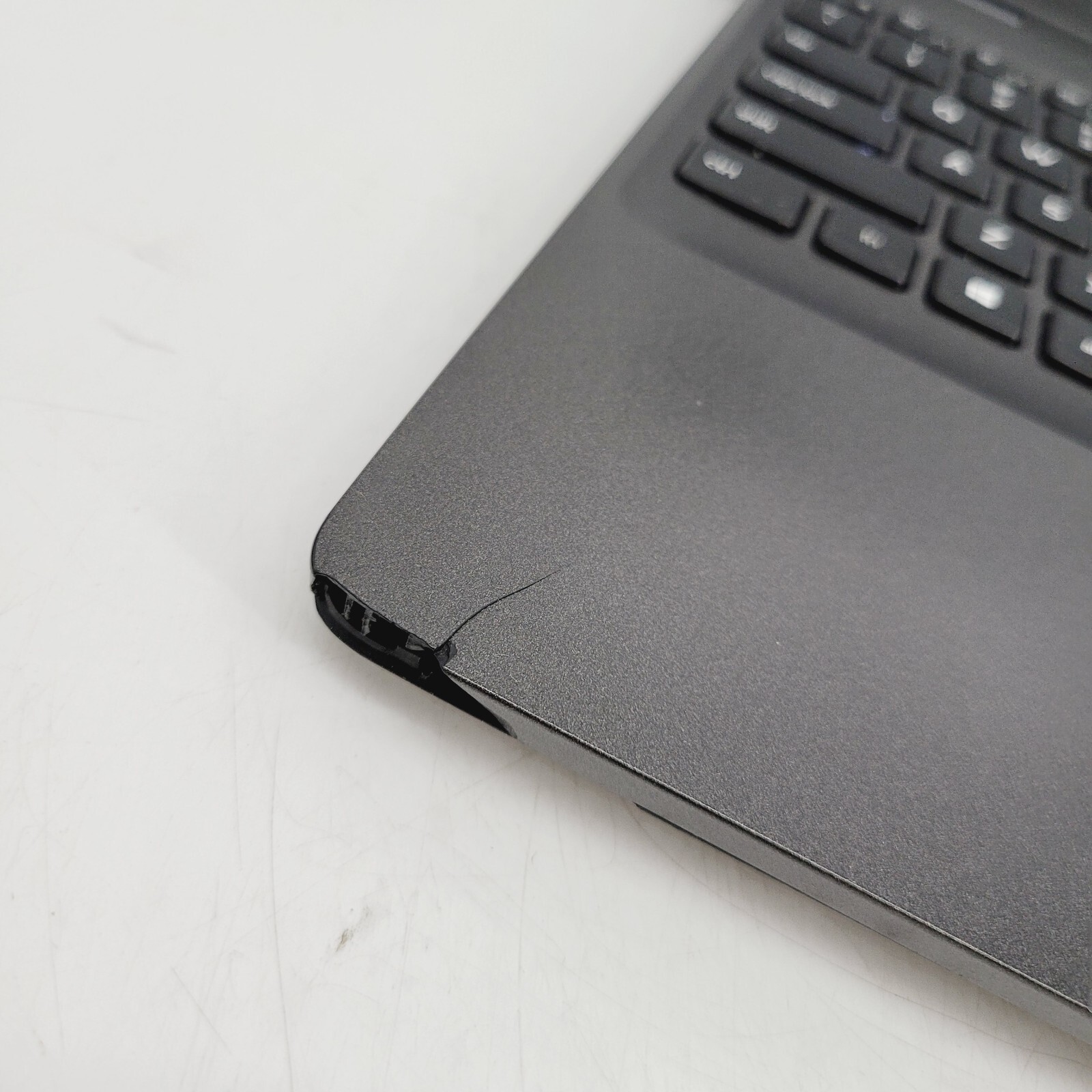 Dell Latitude 5500 Core i5-8365U 1.6GHz 8GB RAM No HDD 15.6″ ***Boot to Bios