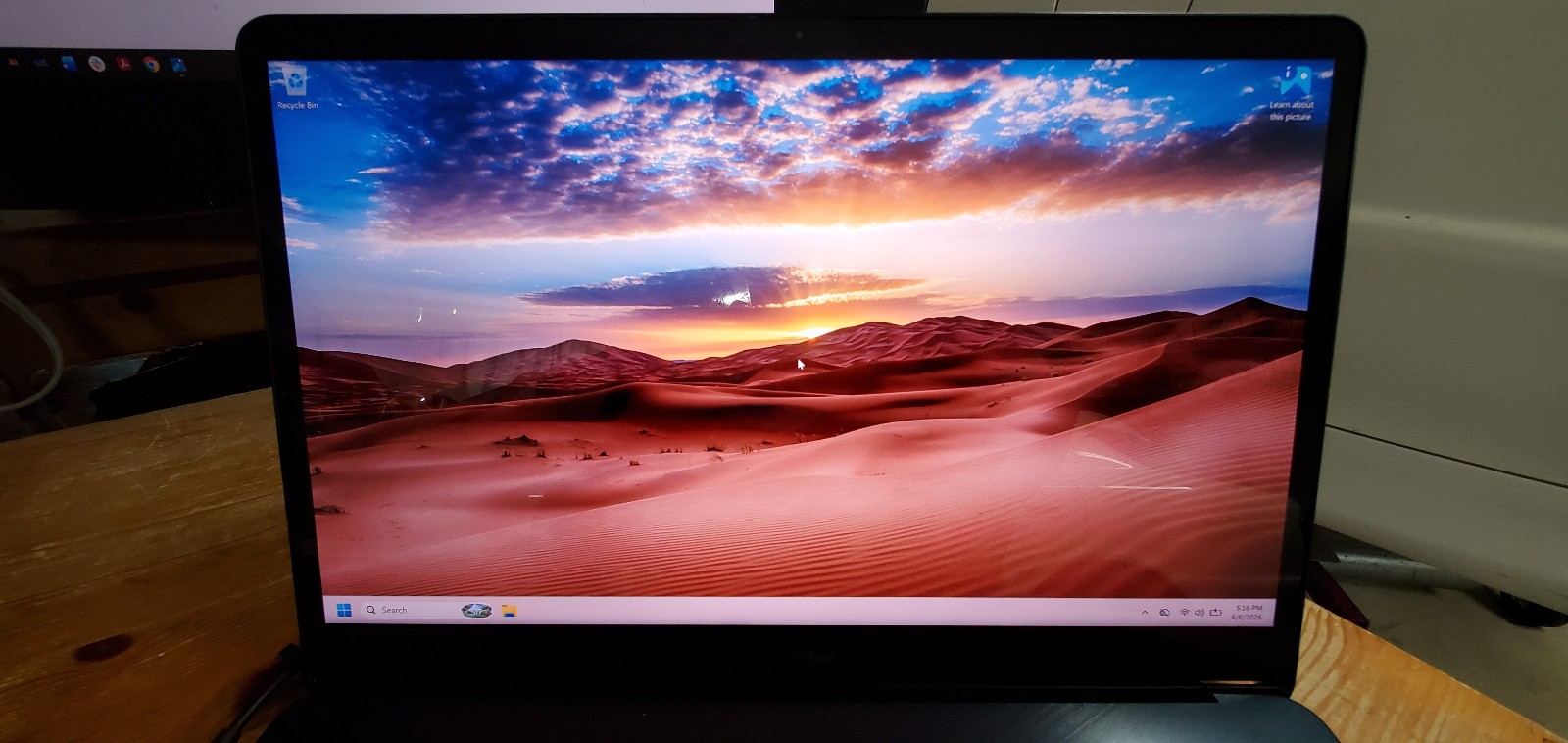 Asus ZenBook Pro 15 UX580GE XB74T UHD 4K Touch i9-8950 16GB 2TB SSD GTX 1050 Ti
