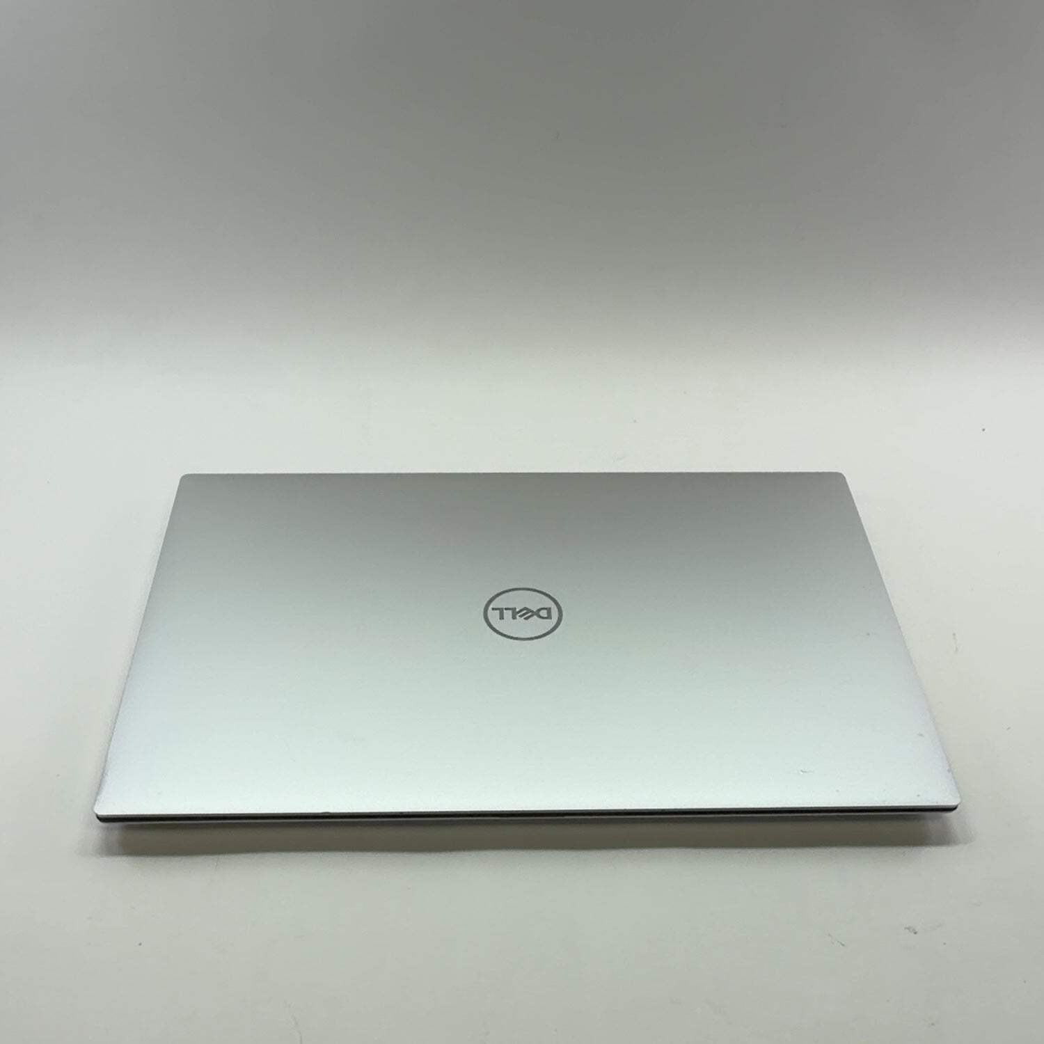 Dell XPS 9510 15.6″ i7-11800H 2.3GHz 16GB RAM 512GB SSD GeForce RTX 3050 Ti