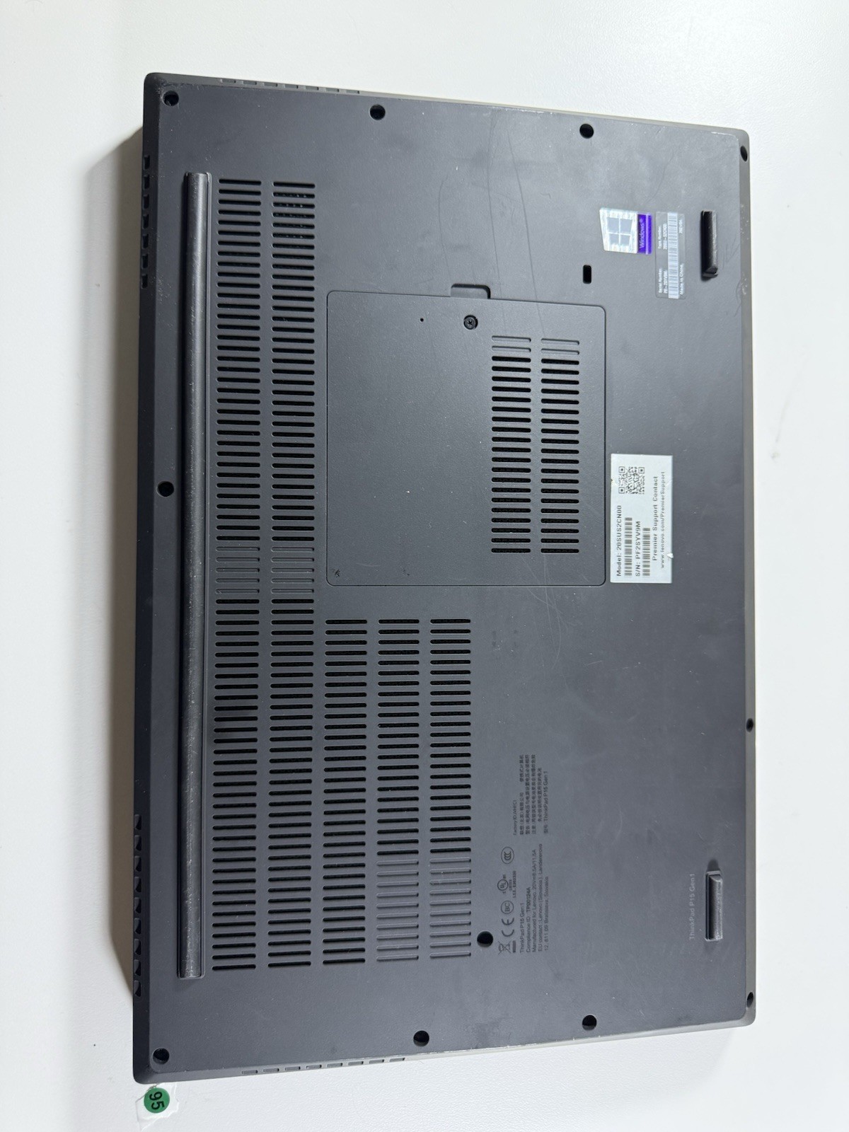 LENOVO THINKPAD P15 GEN 1 I7-10850H 512GB 8GB WIN 11 NVIDIA T1000 NO BATTERY