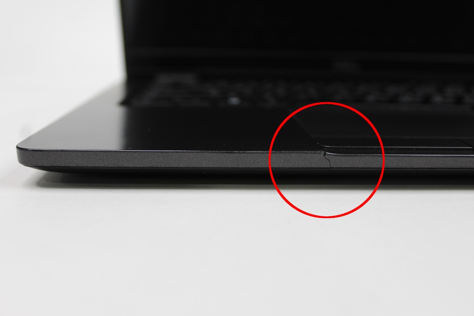 Dell Latitude 5300 | i5-8365U@1.60GHz | 256GB/16GB | No OS/Charger | Screen DMG