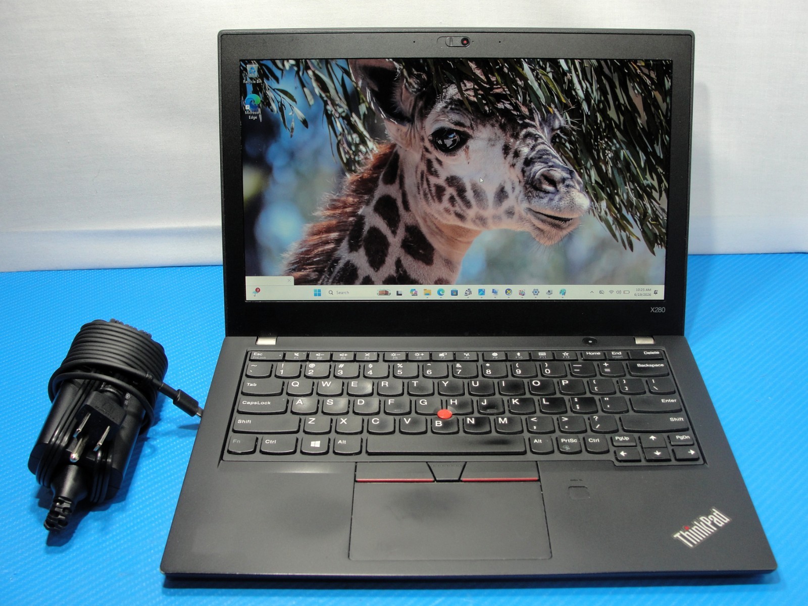Lenovo ThinkPad X280 Intel i5-8250U 1.6GHz 8GB RAM 256GB SSD Win 11Pro+Charger