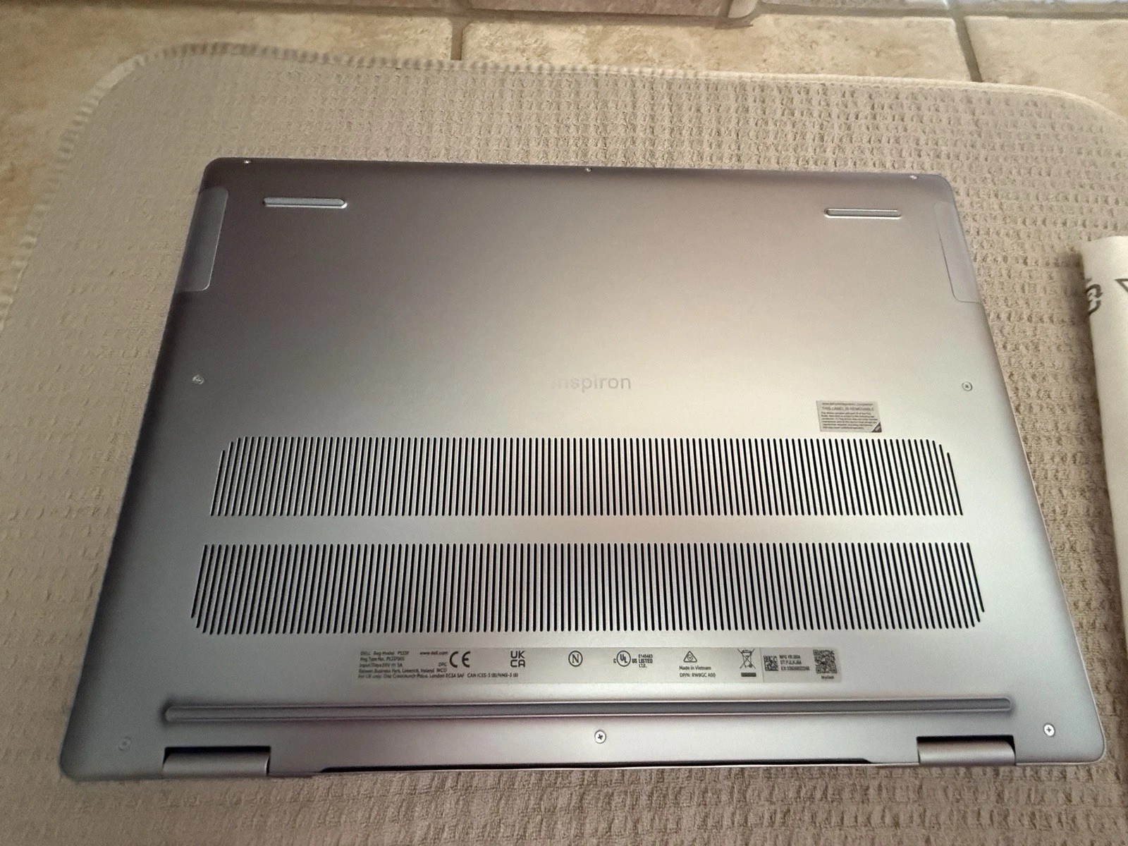 Dell 16” 2K 2-in-1 Touchscreen Laptop Intel Core Ultra 7 i7640-7366BLU-PUS