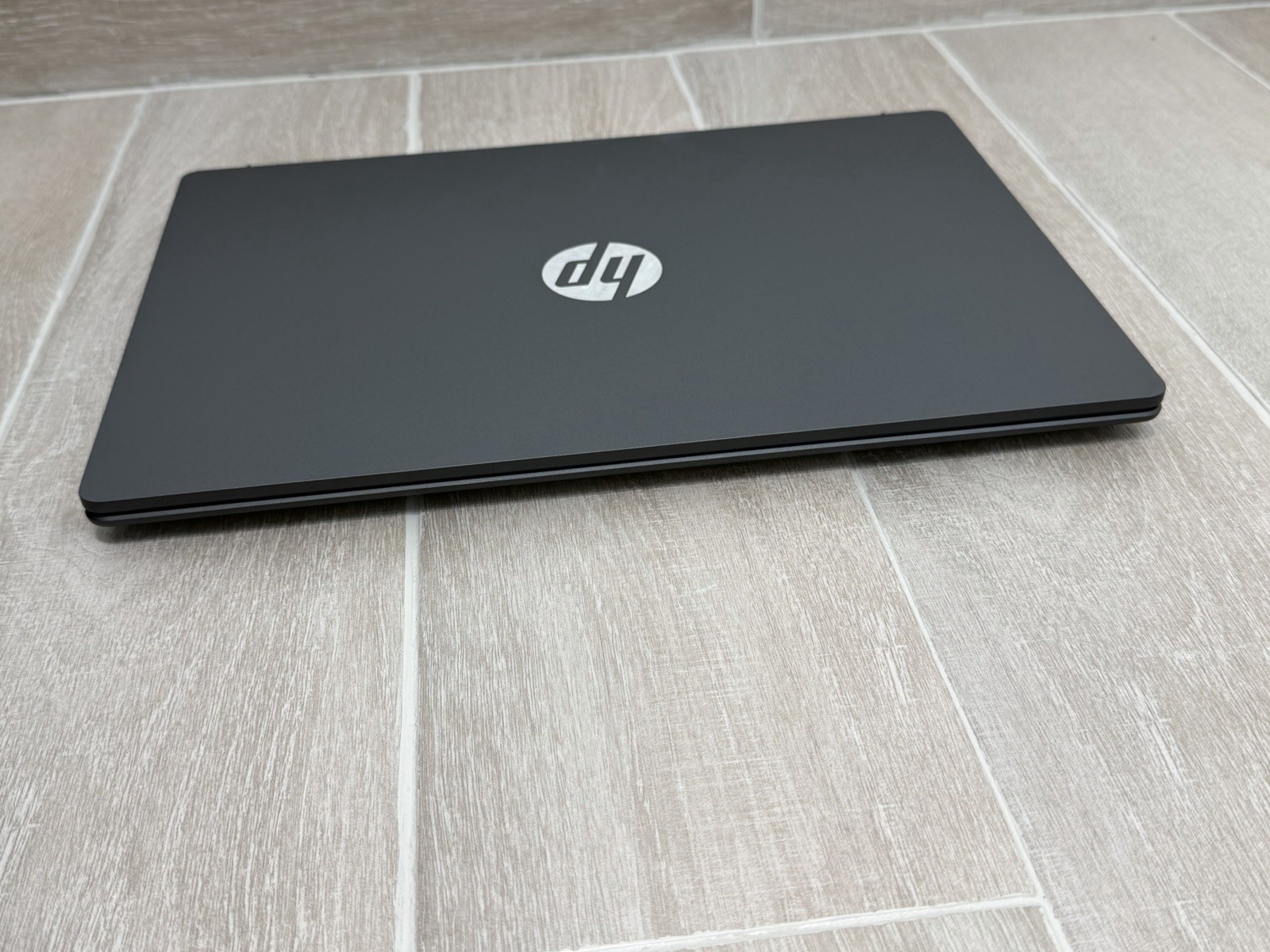 HP OmniBook 3 16″ WUGA Touch Laptop Ryzen 3 30 8GB RAM 256GB NVMe SSD