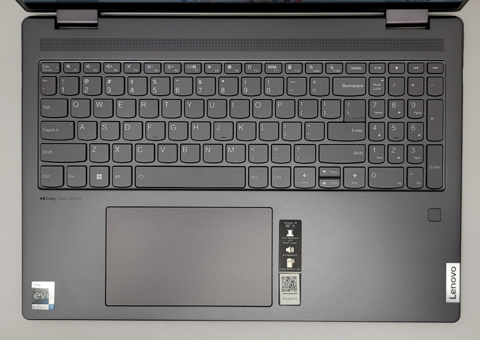 Lenovo Yoga 7 16 in / i5 12th Gen / 8GB / 256GB / Windows 11 IdeaPad Laptop