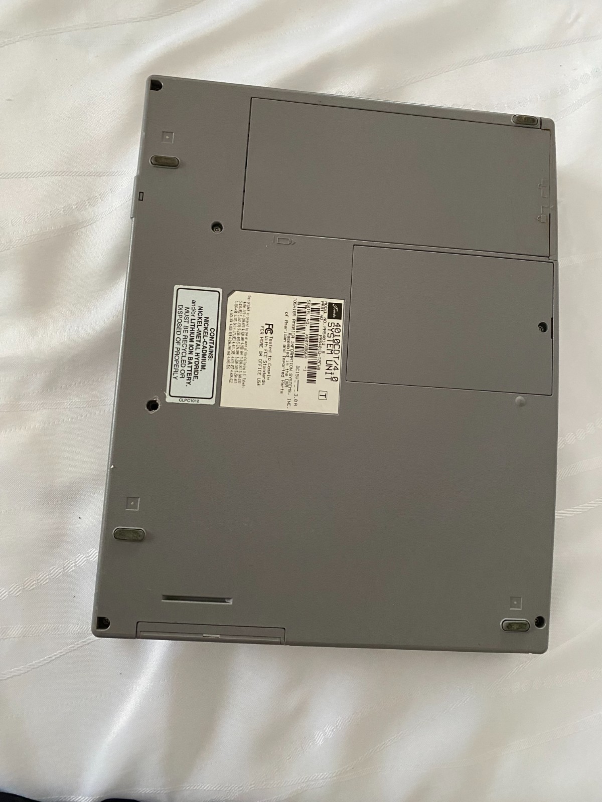 Vintage Toshiba Satellite 4010CDS / 4.0 Laptop w/ Charger – Read Description