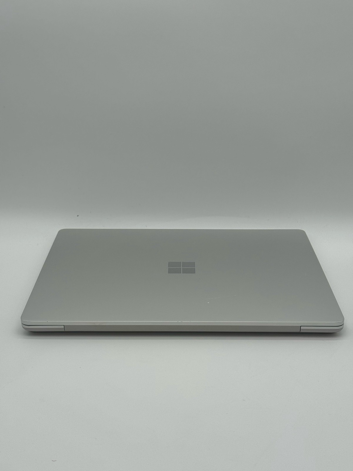 Microsoft Surface Laptop 1ZO-00001 12in Platinum