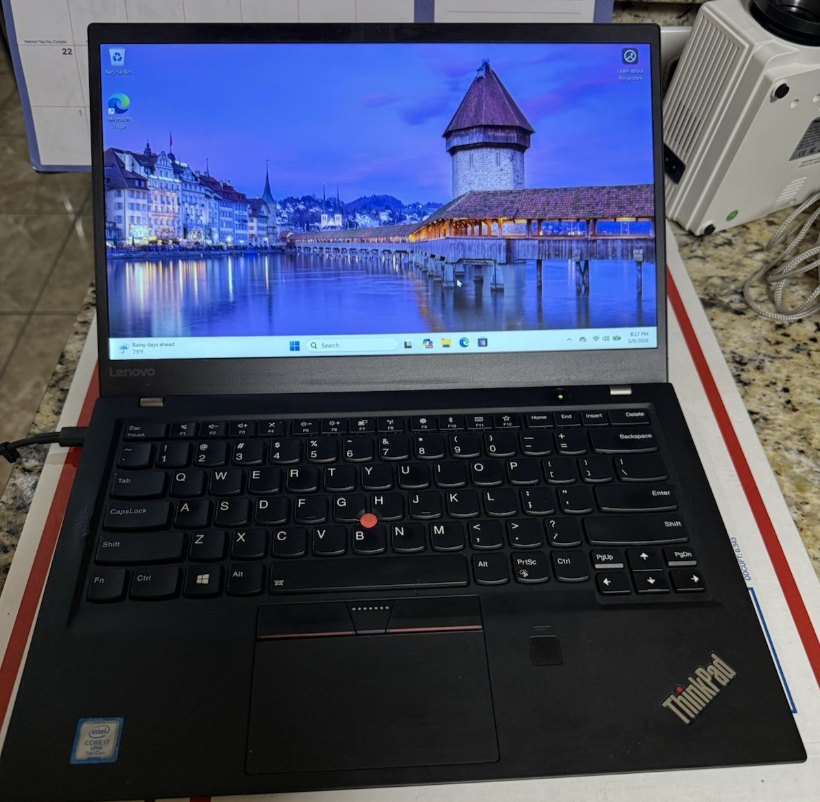 Lenovo ThinkPad X1 Carbon Gen 8 14″ i7-10610U 2.80Ghz 16GB RAM 500GB SSD WIN 11