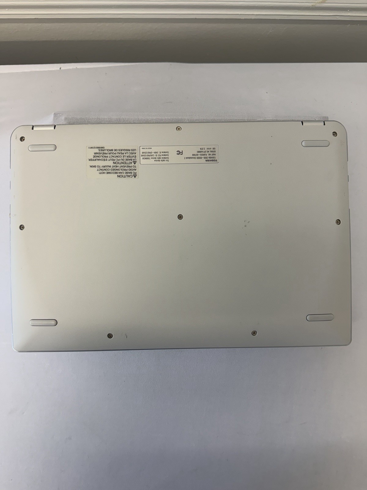 Toshiba CB35-B3330 Laptop – Good Screen – Intel Celeron N2840 – Read Des