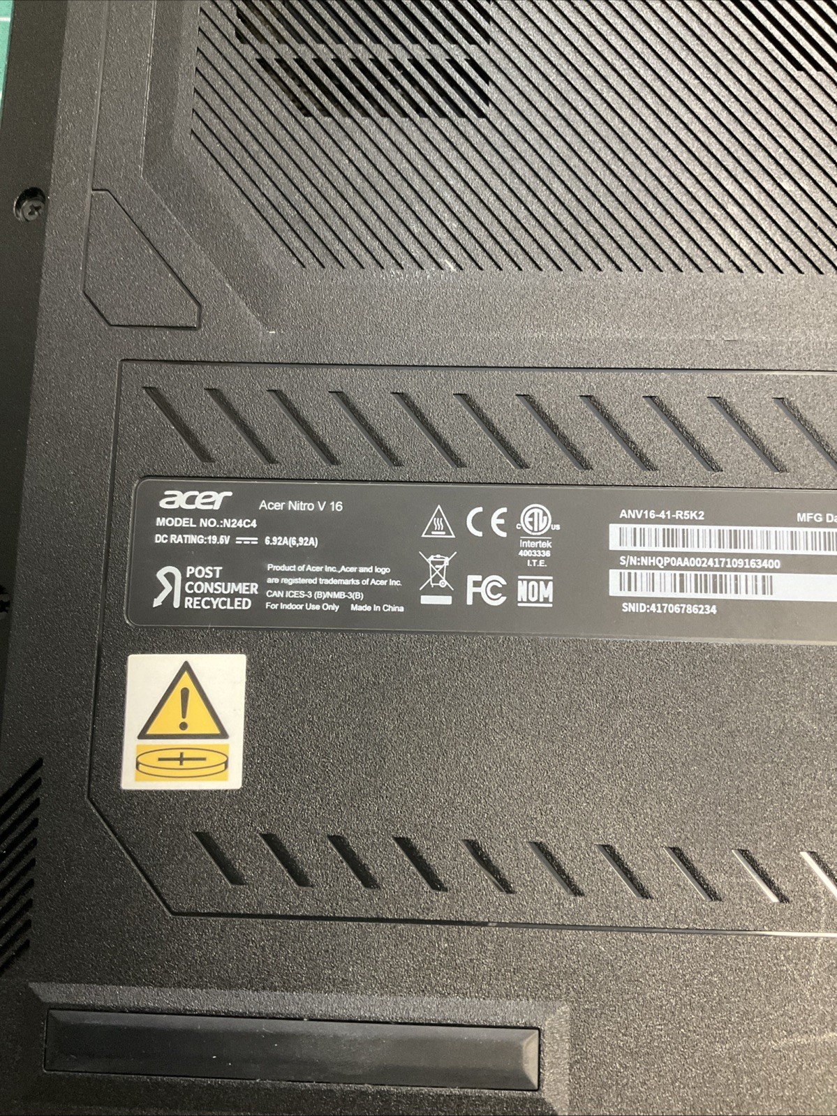 Acer Nitro V 16 Gaming Laptop Ryzen 7 8845HS RTX 4060 32gb 1tb