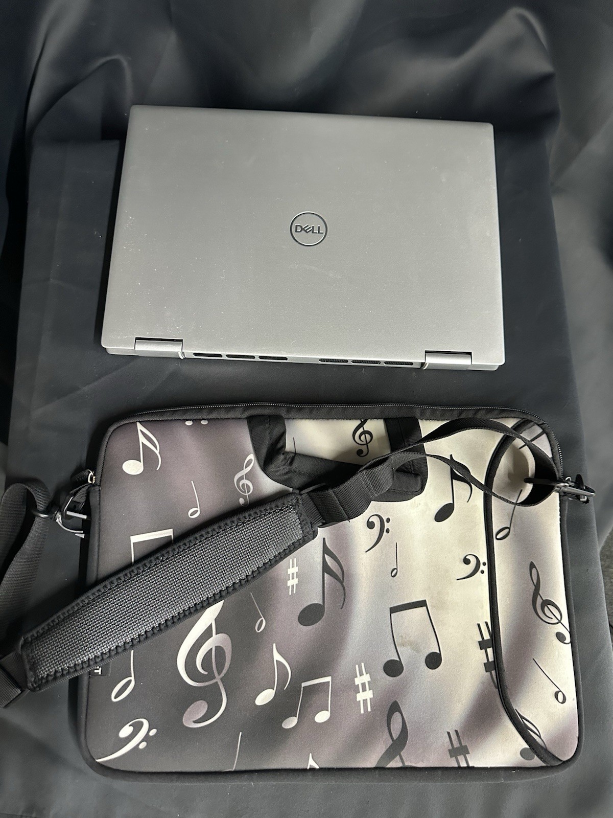 Dell Inspiron 2-in-1 16″ 16GB RAM 512GB SSD Intel Core i7 12th Gen 2.1 GHz W/Bag