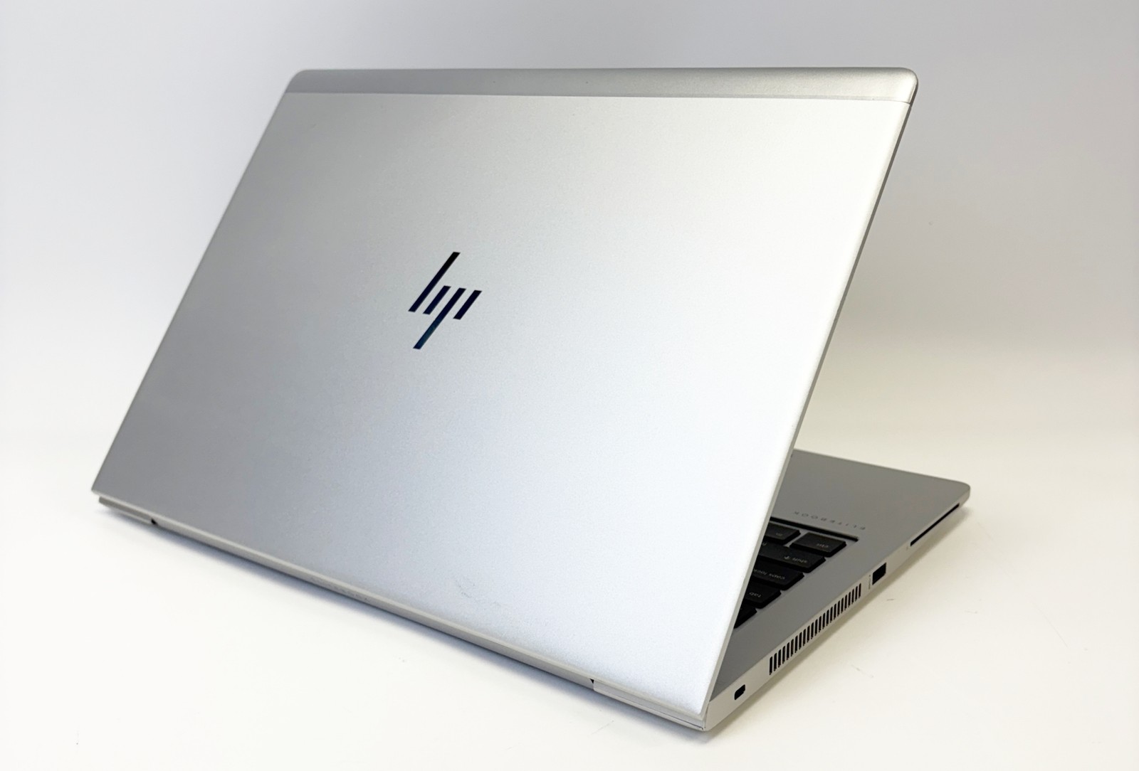 HP EliteBook 840 G6 14″ Laptop Intel Core i7-8565U 1.80GHz 16GB RAM No Storag…