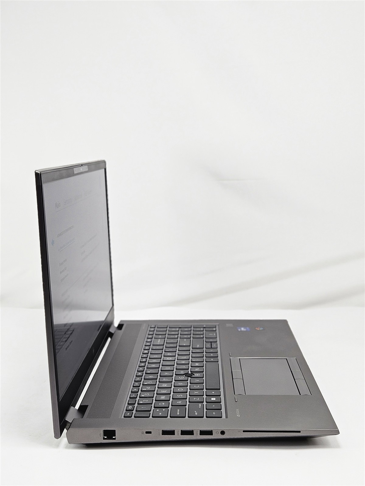 HP ZBook Fury 17 G8 Intel Core i9-11950H 32GB RAM 1TB SSD RTX A5000 16GB No OS