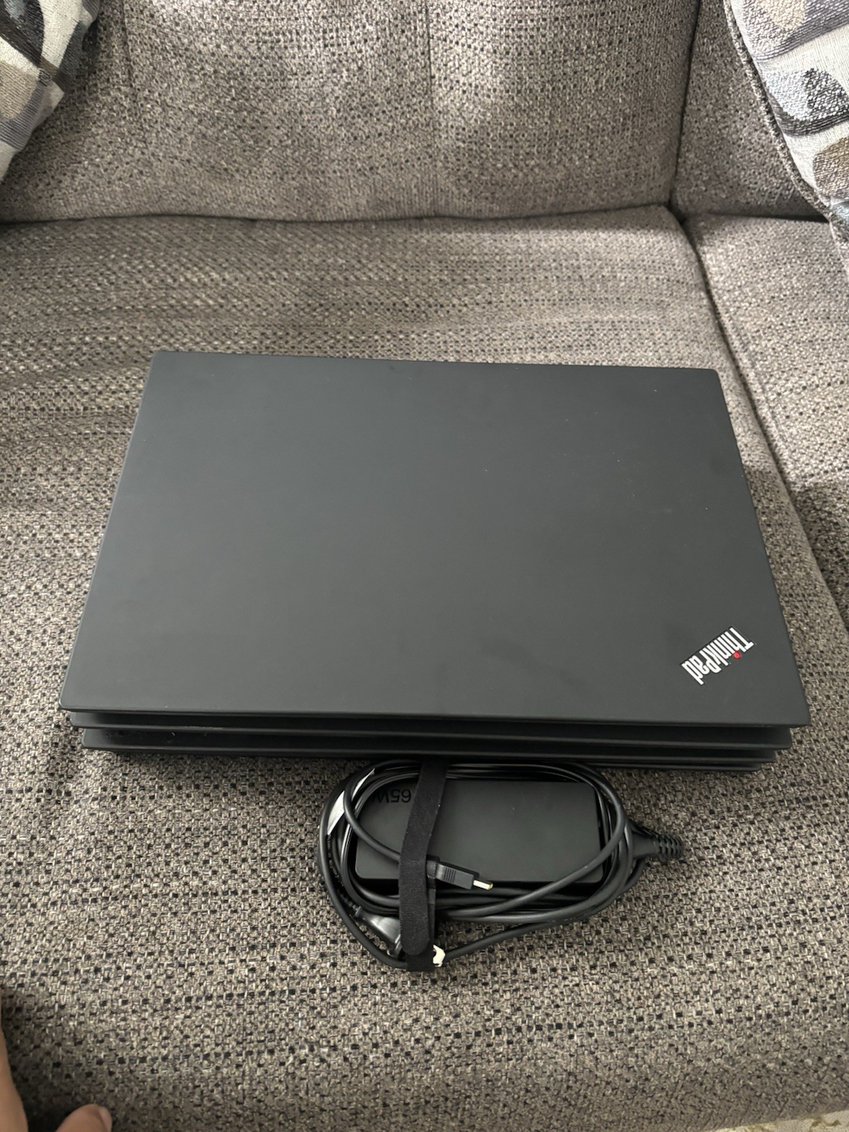 Lenovo Thinkpad T14 Gen 1 | 14″ (256GB SSD, Ryzen 5 PRO 4650U , 2.1 GHz, 8GB)