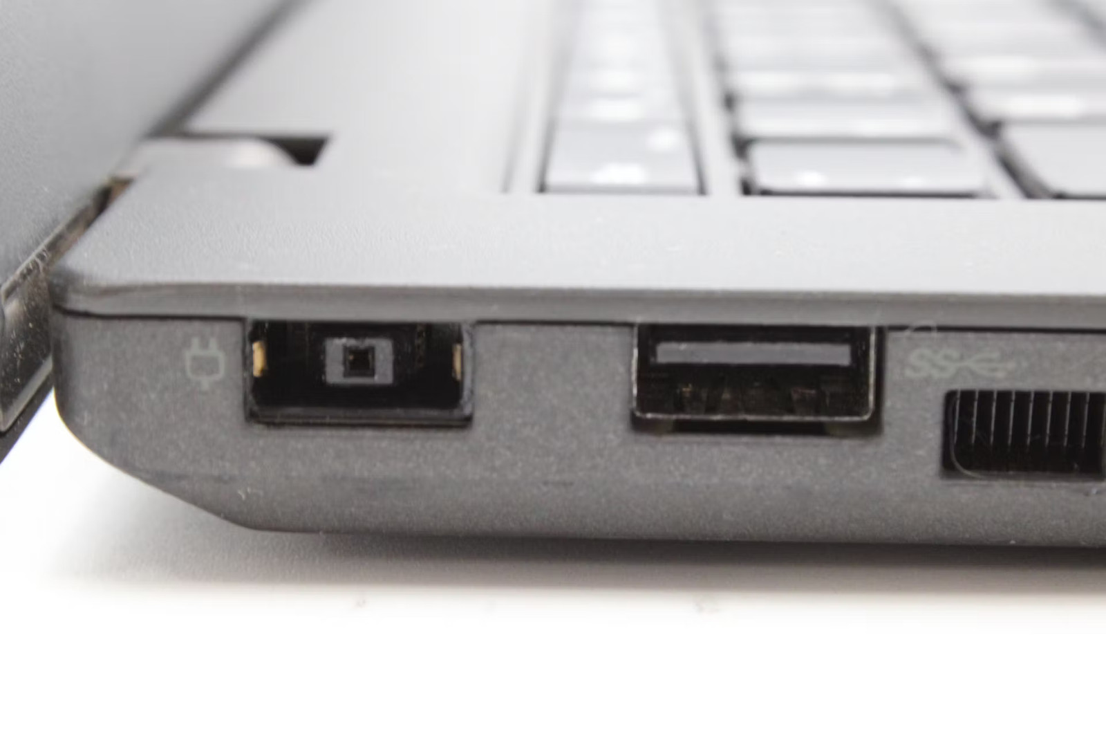 Lenovo ThinkPad T450 Used 14″ i5-5200U, 500GB HDD, 8GB RAM