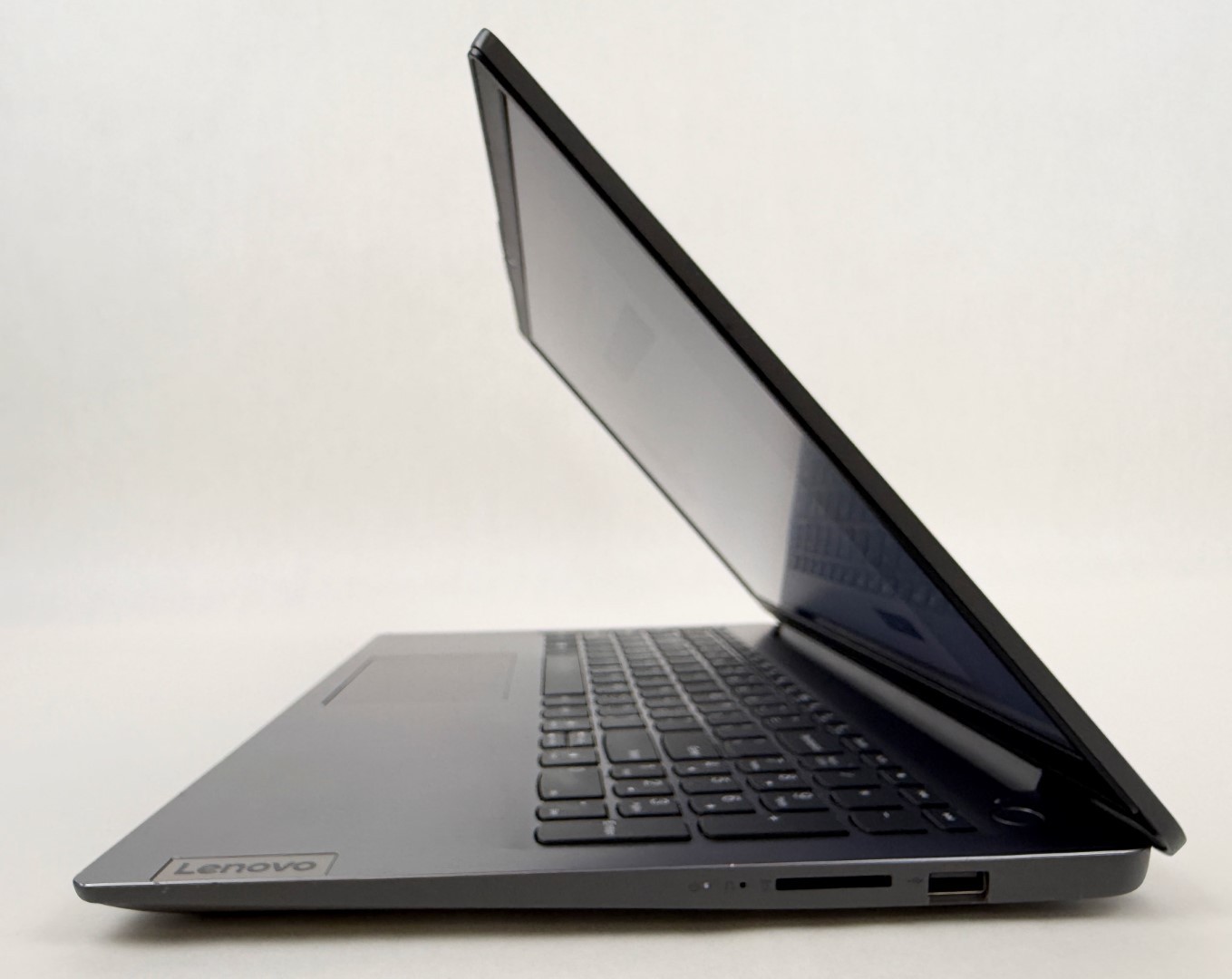 Lenovo 3 15ITL6 15.6″ FHD Touch i5-1135G7 8GB 512GB SSD W11H Laptop – Scratches