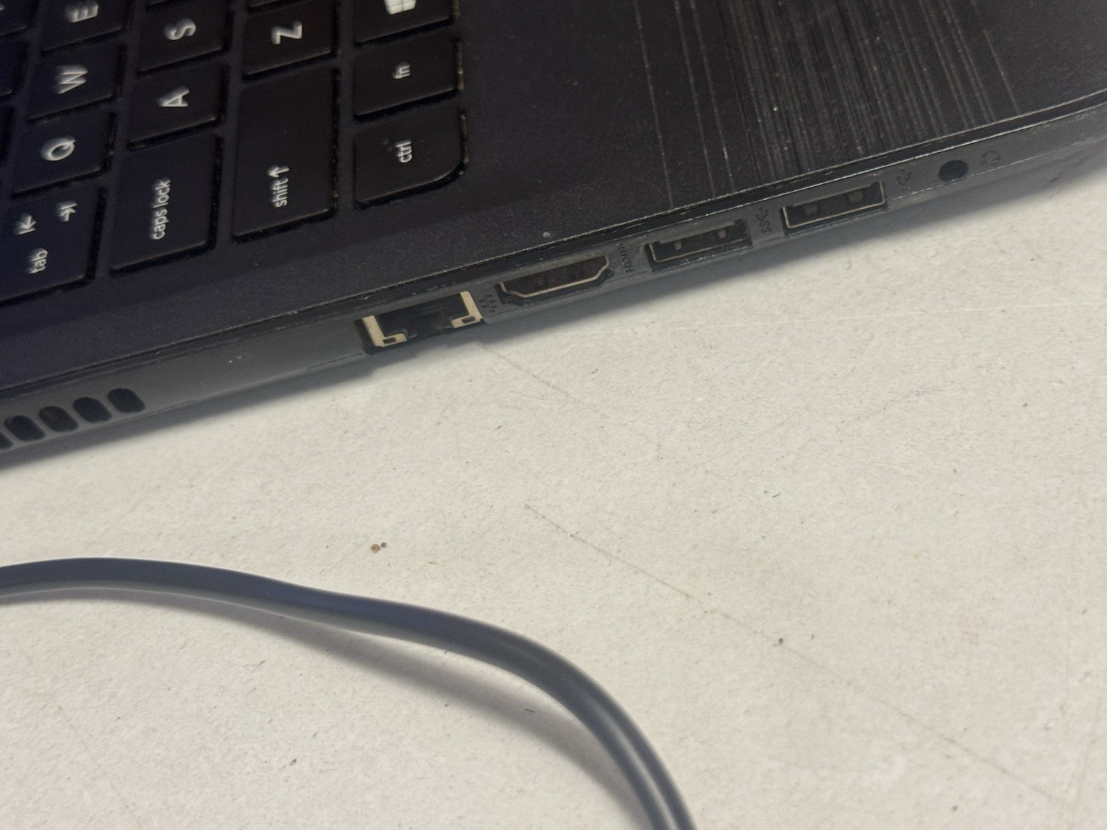 HP 15 Laptop AMD A6-7310 12GB RAM 500GB HDD DVD RW Win10 Battery Bad