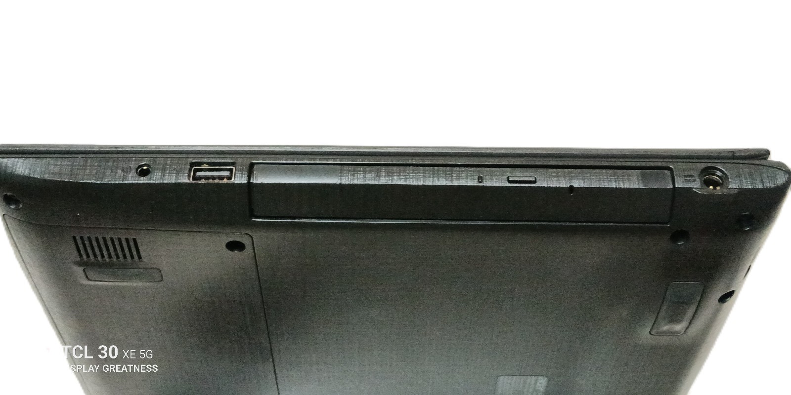 Acer laptop Aspire E5-576 Series Model N16Q2 8GB RAM 256GB SSD drive w powercord