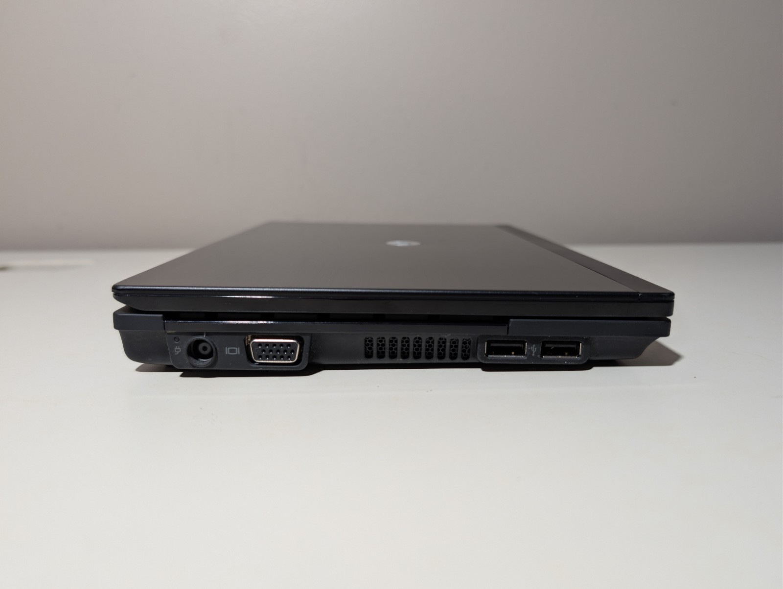 10.1″ HP Mini 5101 | Atom 2GB RAM 128GB SSD | Win 7 Pro 32-Bit W/ Charger
