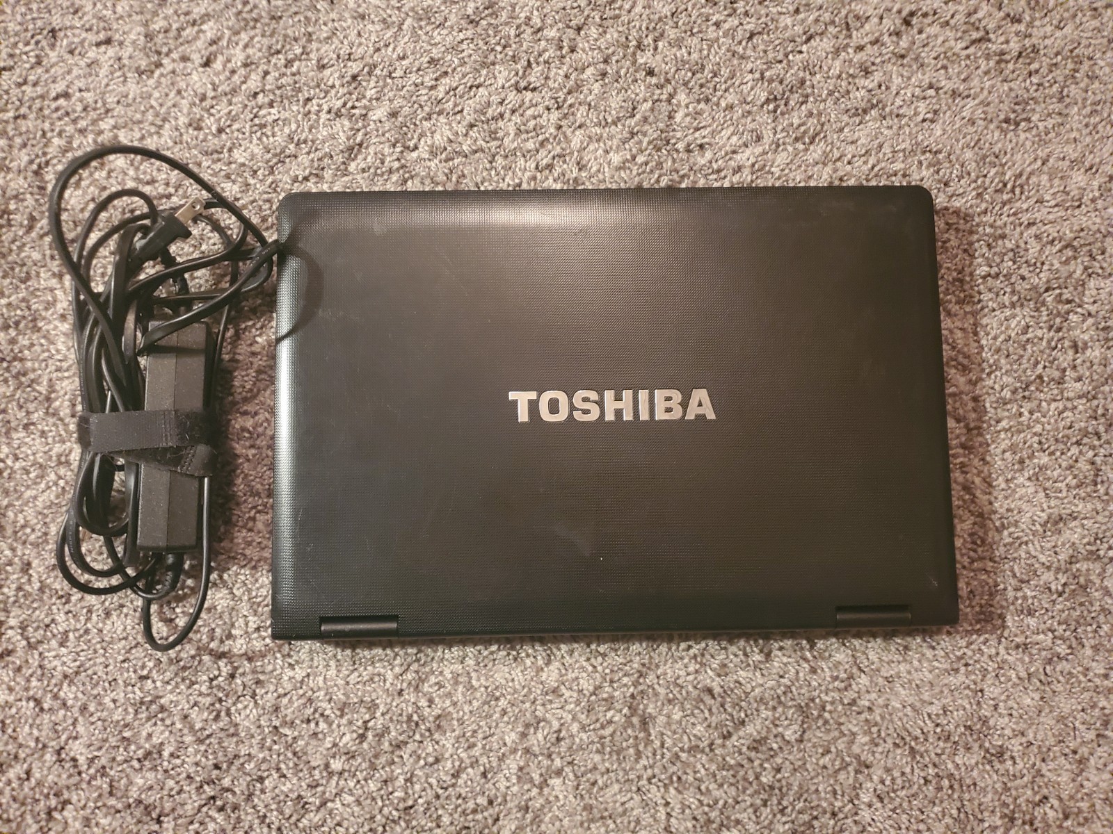 Toshiba Tecra A11 Laptop – Windows 10 Included – Bad Display (PTSE0U-0C502G)