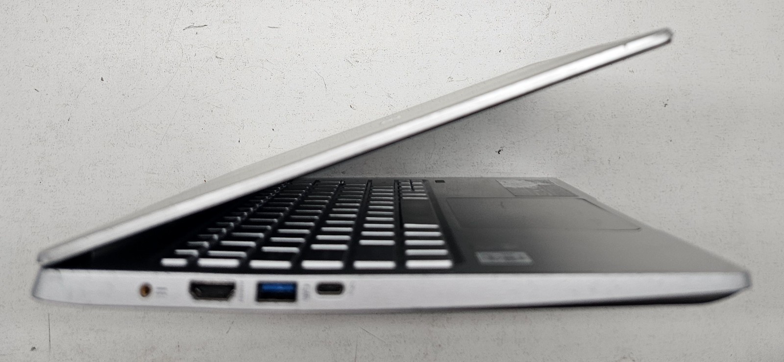 Acer Swift 3 SF313-52-52VA Laptop Intel Core i5-1035G4 8GB Ram NO HD/OS (FL)