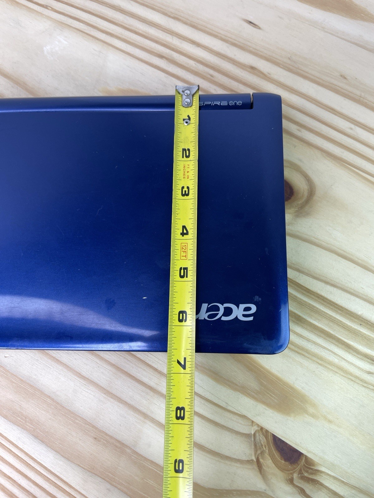 Acer Aspire One ZG5 Netbook 9” Intel Atom 1.6GHz 1GB Windows XP -No Charger
