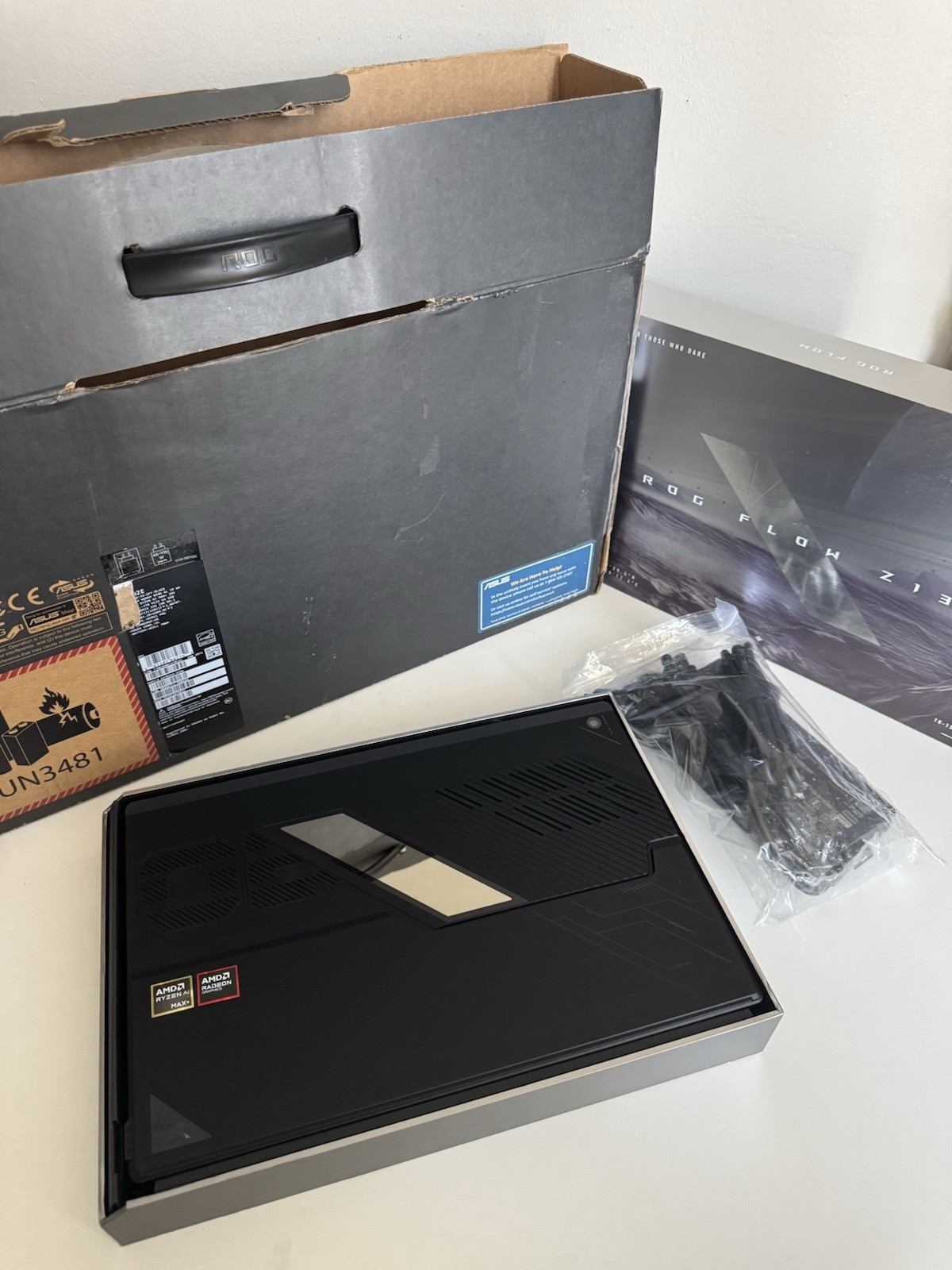 Asus ROG Flow Z13 (GZ302) 2-in-1 QHD+ TOUCH RYZEN AI MAX+ 395 32GB RAM 1TB 8060S
