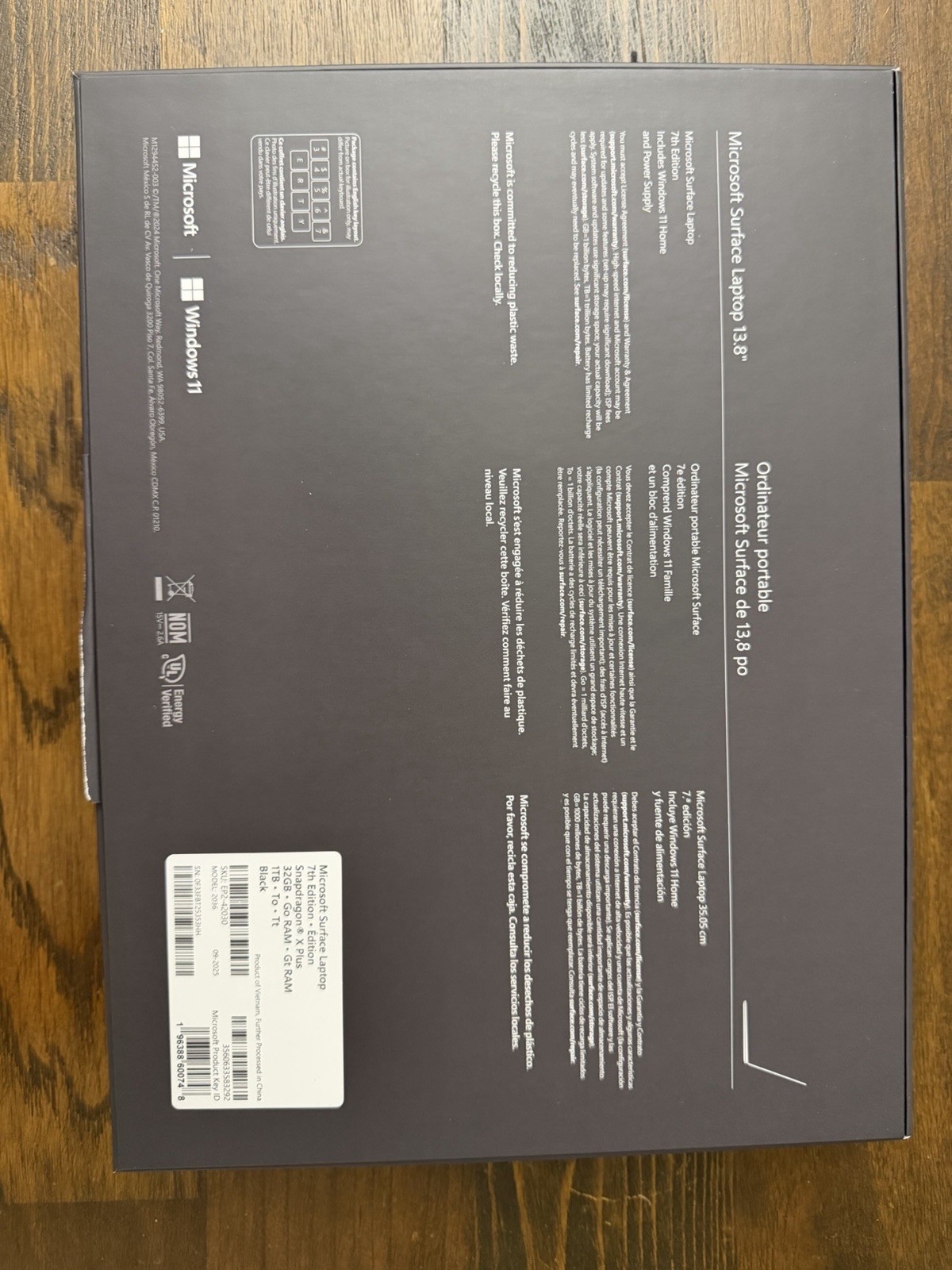 Microsoft Surface Laptop 13.8″ 7th Edition Snapdragon x Plus 32gb/1tb, Black