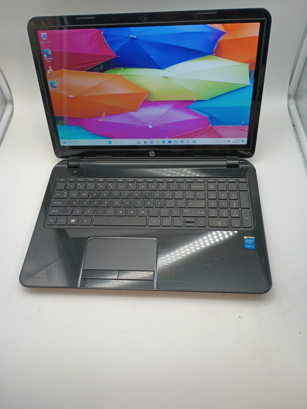 7307HP 15-TS w/charger.i3 5th gen.6GB.750GB HDD..15.6″.Optical Drive.W11 Home