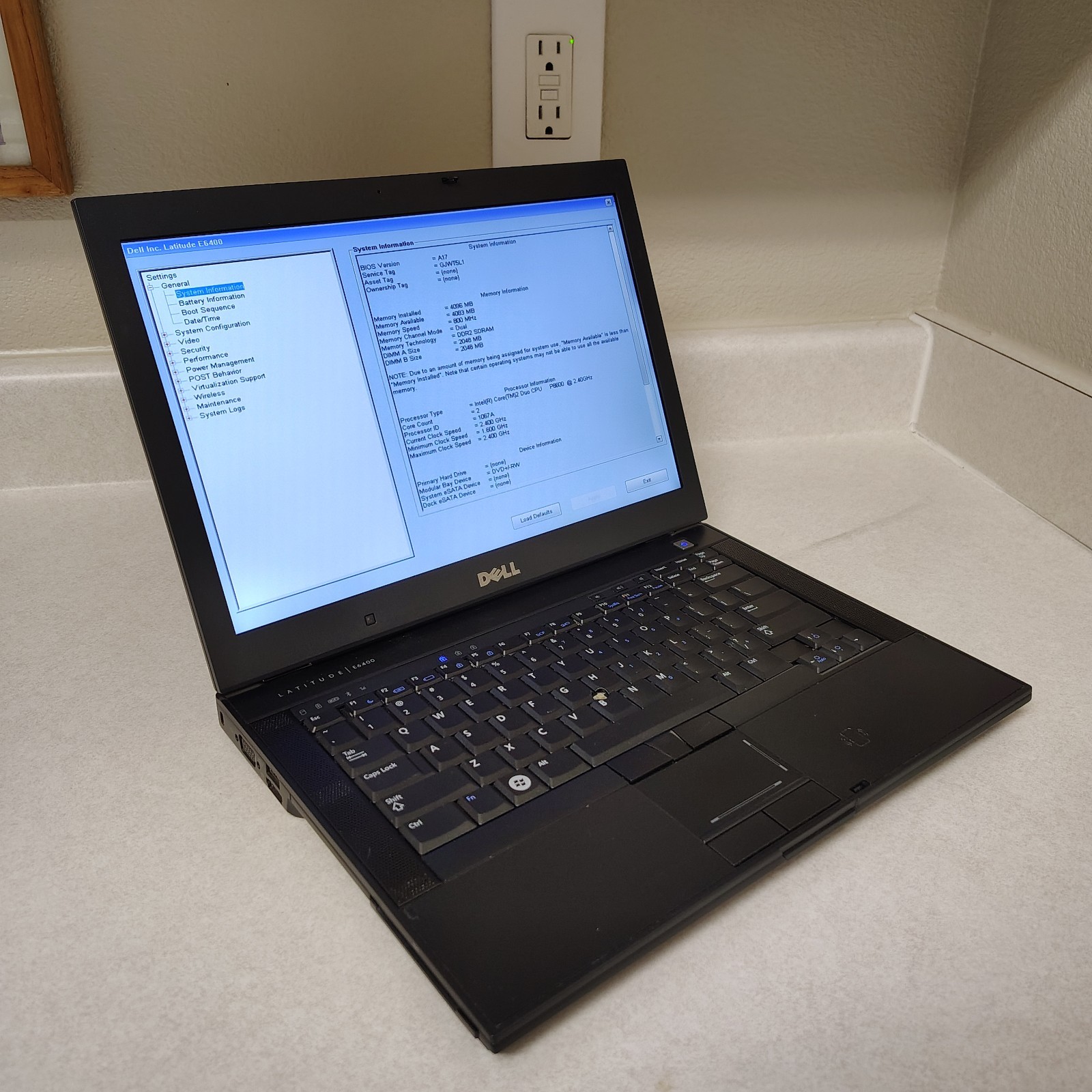 Dell Latitude E6400 Vintage Laptop Core 2 Duo P8600 4GB RAM NVIDIA NVS 160M GPU