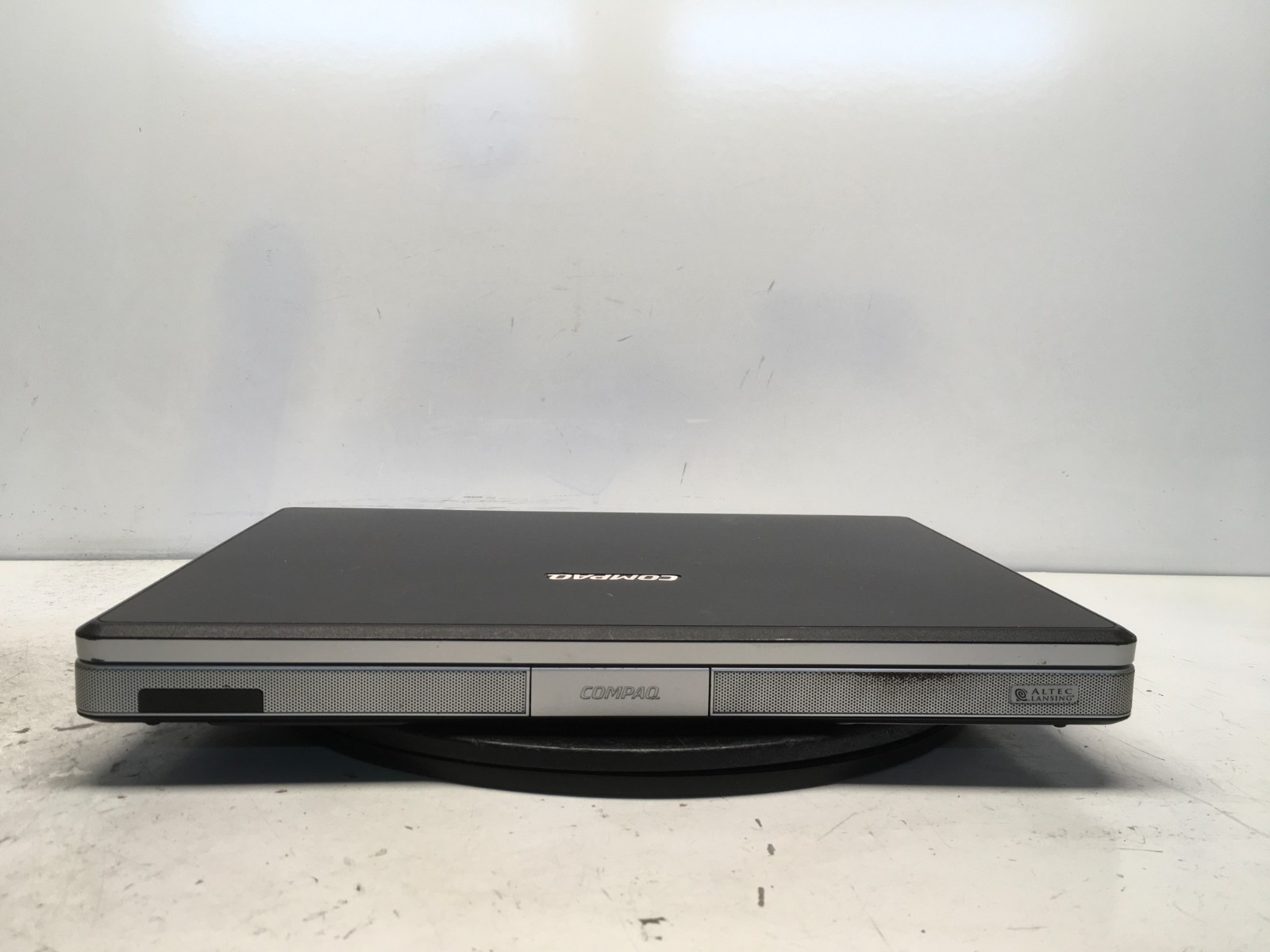 Compaq Presario C502US Intel Celeron M 440 1.86GHz 512 MB NO HDD No Batt