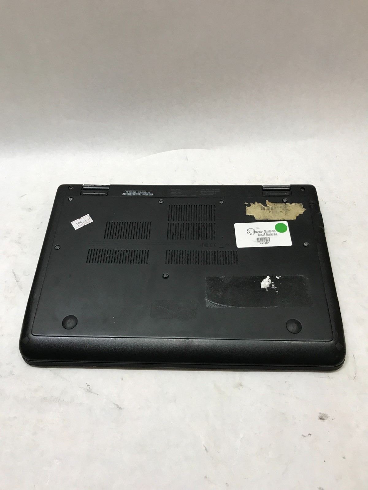 Lenovo Yoga 11e 4th Gen 11″ Intel i3-7100U 4GB RAM NO HDD/OS For Parts READ – DW