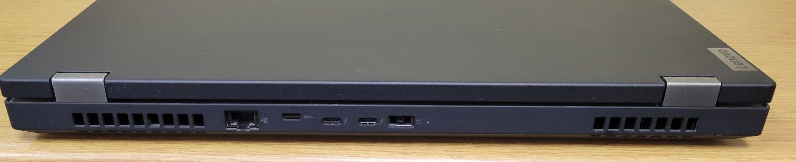Lenovo ThinkPad P15 Gen1 i7-10750H 2.60GHz 16GB 256GB NVMe Quadro T1000 No OS